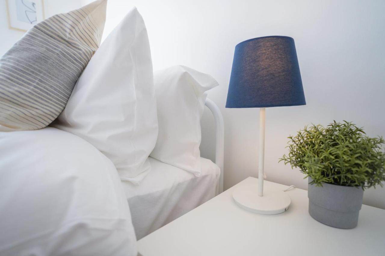 Stylish Apartment With Private Parking カーディフ エクステリア 写真
